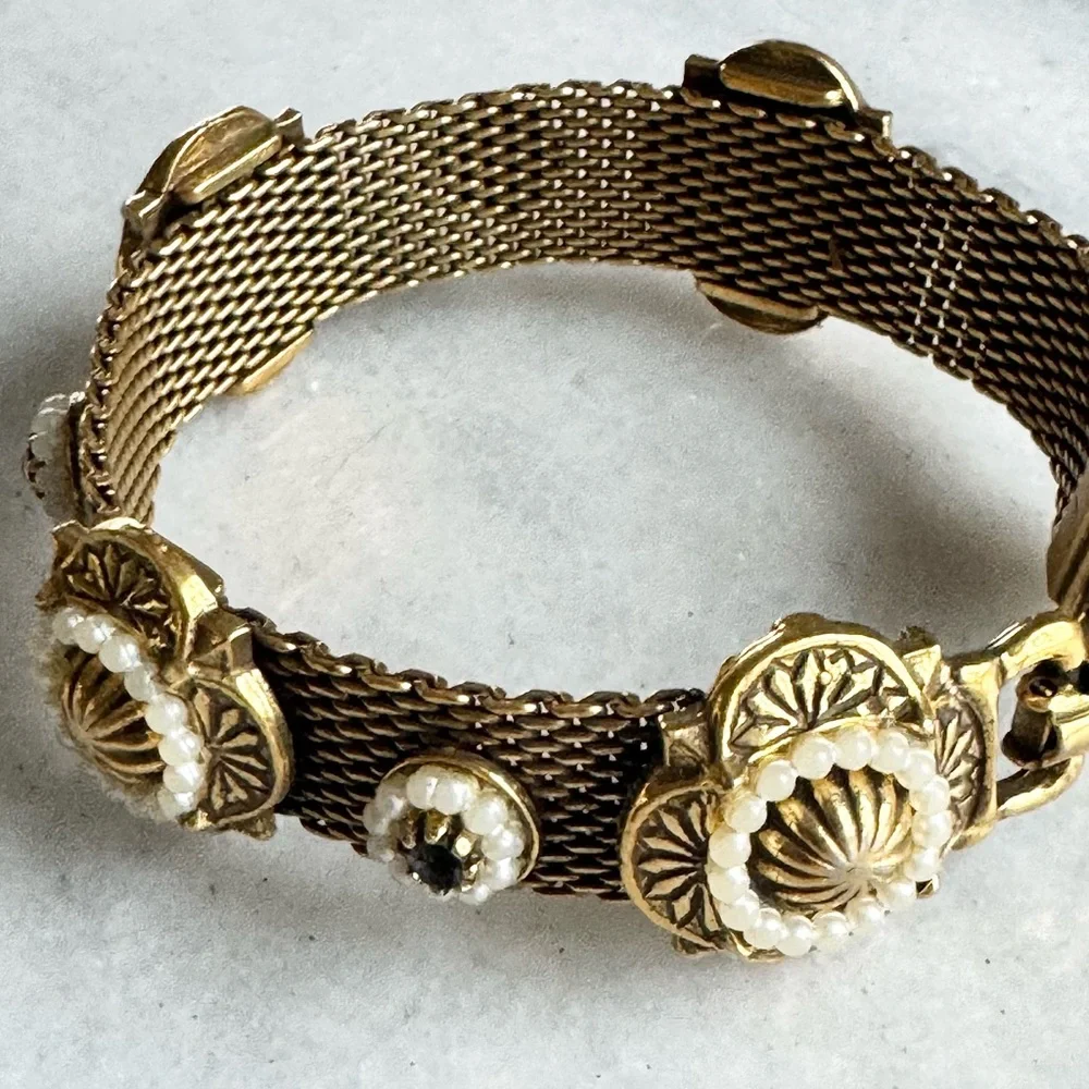 Vintage Victorian Revival Gold Tone Mesh Bracelet